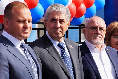 Школы Оренбуржья встретили более 200 тысяч учеников